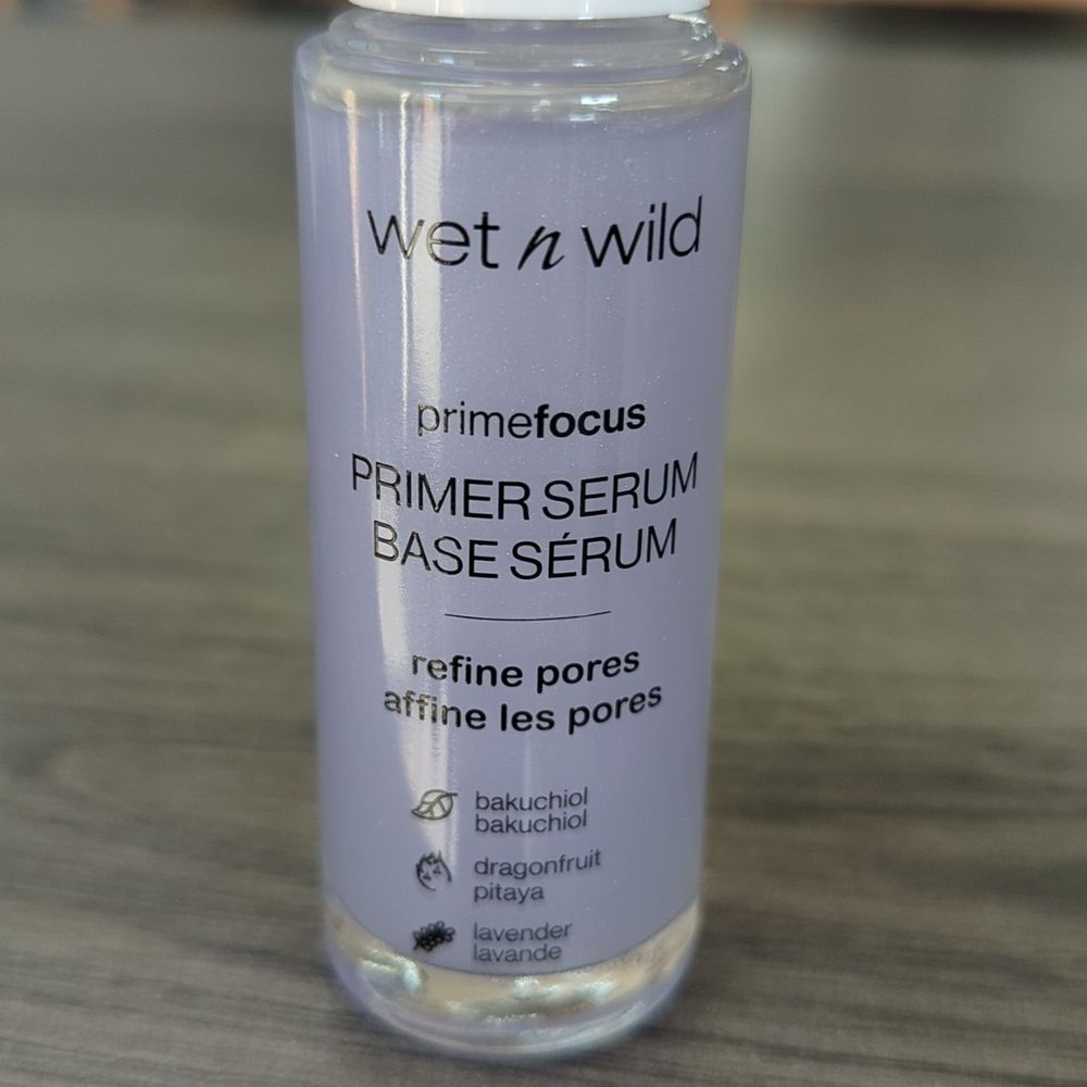 wet n wild Lavender Primefocus Primer Serum Pores Refiner - Picture 3 of 4